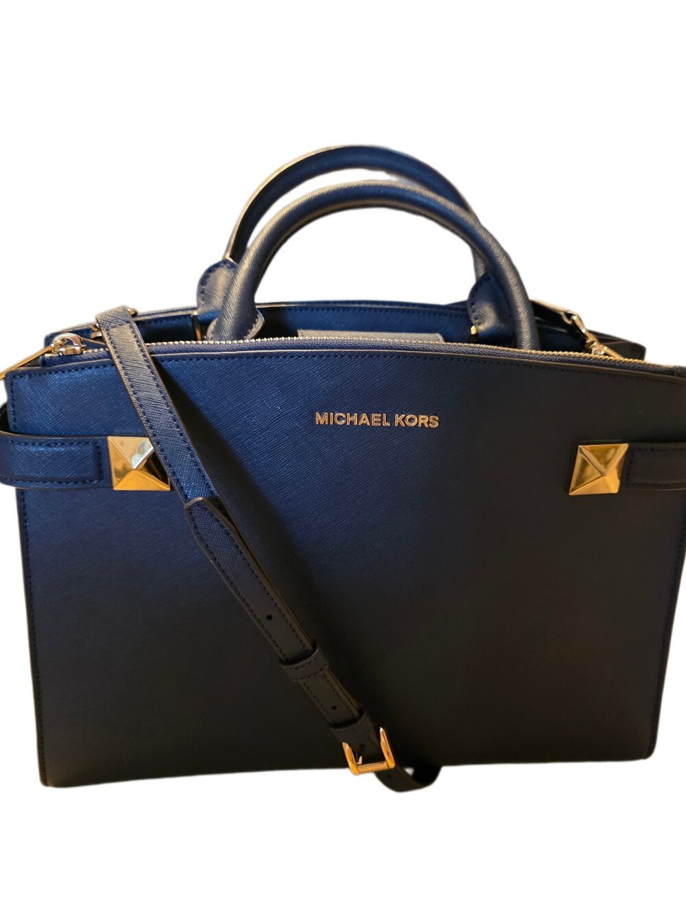 Michael Kors Karla Medium E/W Satchel crafted from Saffiano leather EUC